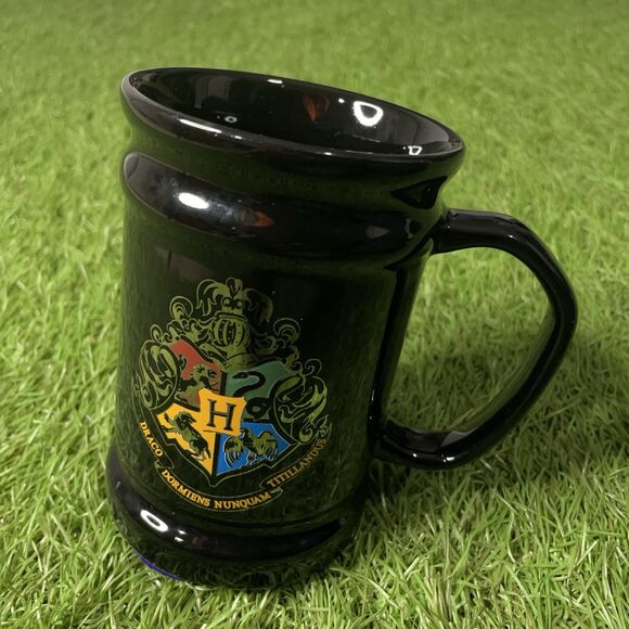 Universal Studios Wizarding World of Harry Potter Hogwarts Crest Coffee Mug - Picture 4 of 6